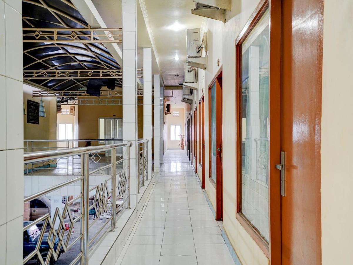 Super Oyo 90118 Hotel Diamond Syariah Subang Εξωτερικό φωτογραφία